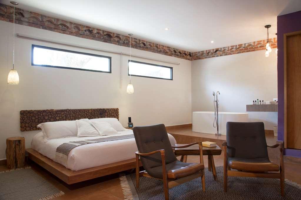 Hotel Boutique Casa Fernanda (Adults Only) Tepoztlán Zimmer foto